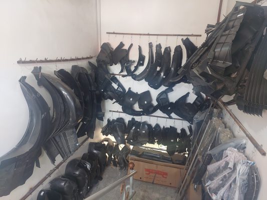فروشگاه تخصصی سپر و بدنه آریا رشت