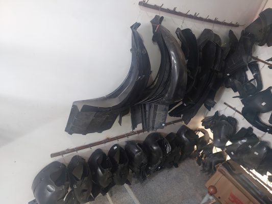 فروشگاه تخصصی سپر و بدنه آریا رشت