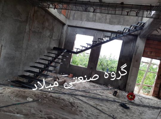 پله گردان و درب فلزی بابل