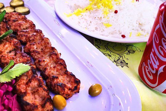 آشپزخانه زیباکنار تهیه غذا زیباکنار