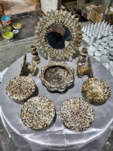 پایه دار  جلبکی سفید کد سه۱۰ تیکه همراه با حوض 