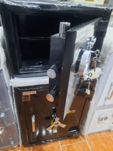 گاوصندوق گنجبان مدل کتابیارتفاع۴۰
عرض۶۰
عمق۴۰
وزن۱۷۰