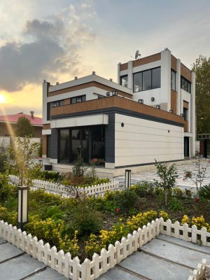 پنجره دوجداره در کوچصفهان پنجره پویا
