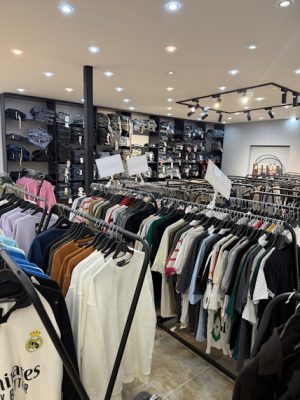 بهترین بوتیک در لنگرود پوشاک در لنگرود لباس اسپرت در لنگرود