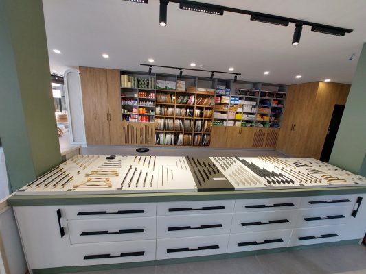 یراق آلات کابینت در اردبیل نوار لبه pvc در اردبیل بازرگانی عبدالرحیمی