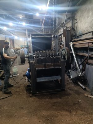 دستگاه آسیاب خرد کن مواد پلاستیک شستشو خط کامل میکسچر و نوار نقاله تراشکاری آذر صنعت فرامرز دادرس