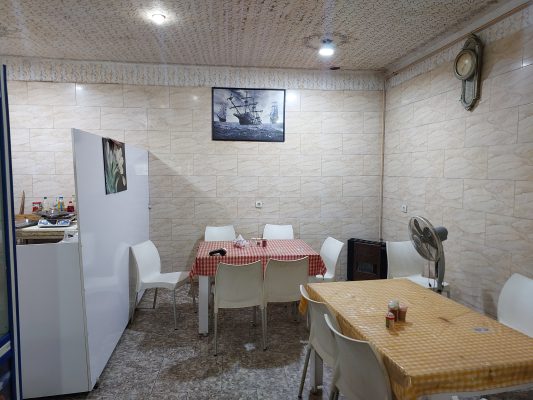 رستوران در شیرجوپشت رستوران سنتی یکتا